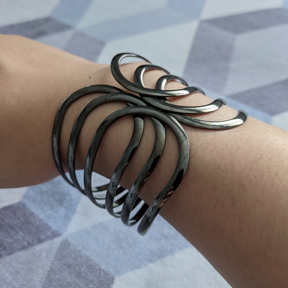 [3/$10] Bracelet - Picture 4 of 4